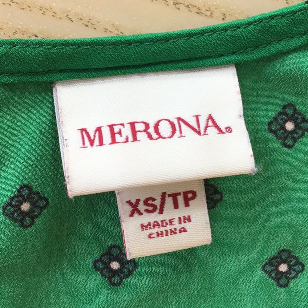 Perfect spring top! - Picture 3 of 6